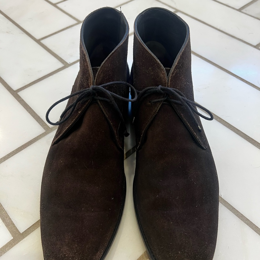 Barker Black 10.5 Brown Suede Chukka Boots